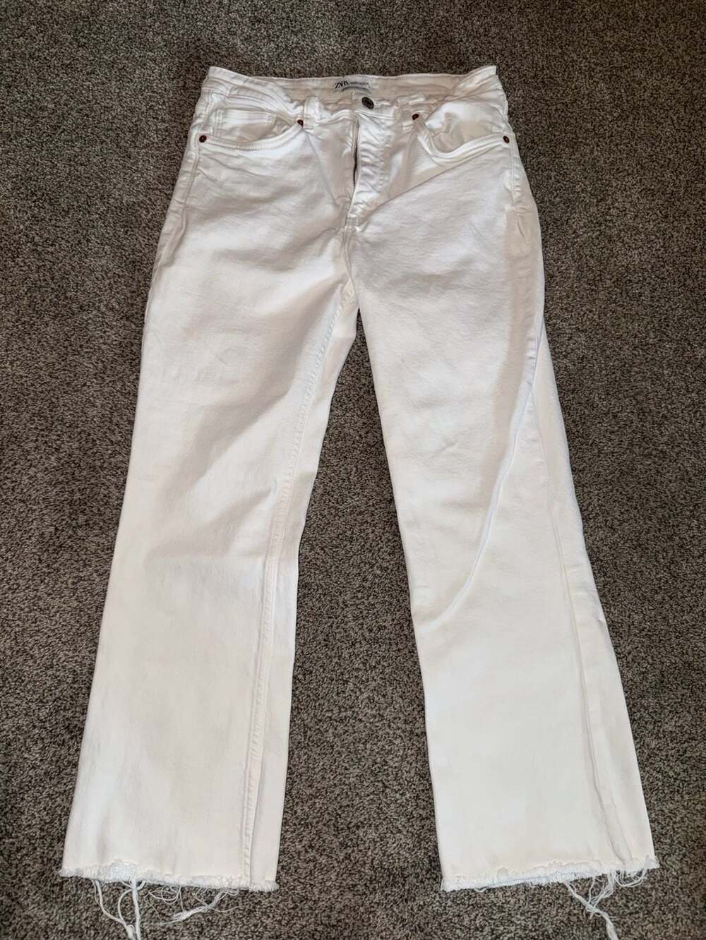 Zara High-Rise White Raw Hem Wide Leg Jeans